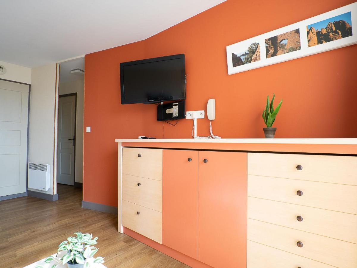 Apartment Village Cap Esterel - Le Village-68 By Interhome Saint-Raphaël Buitenkant foto