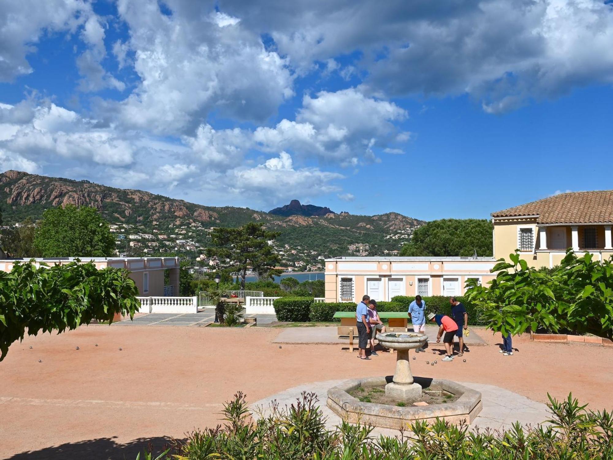 Apartment Village Cap Esterel - Le Village-68 By Interhome Saint-Raphaël Buitenkant foto